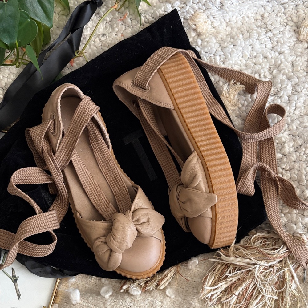 Fenty Creeper Platform Lace Up Sandals w/ Dust Bag EUC